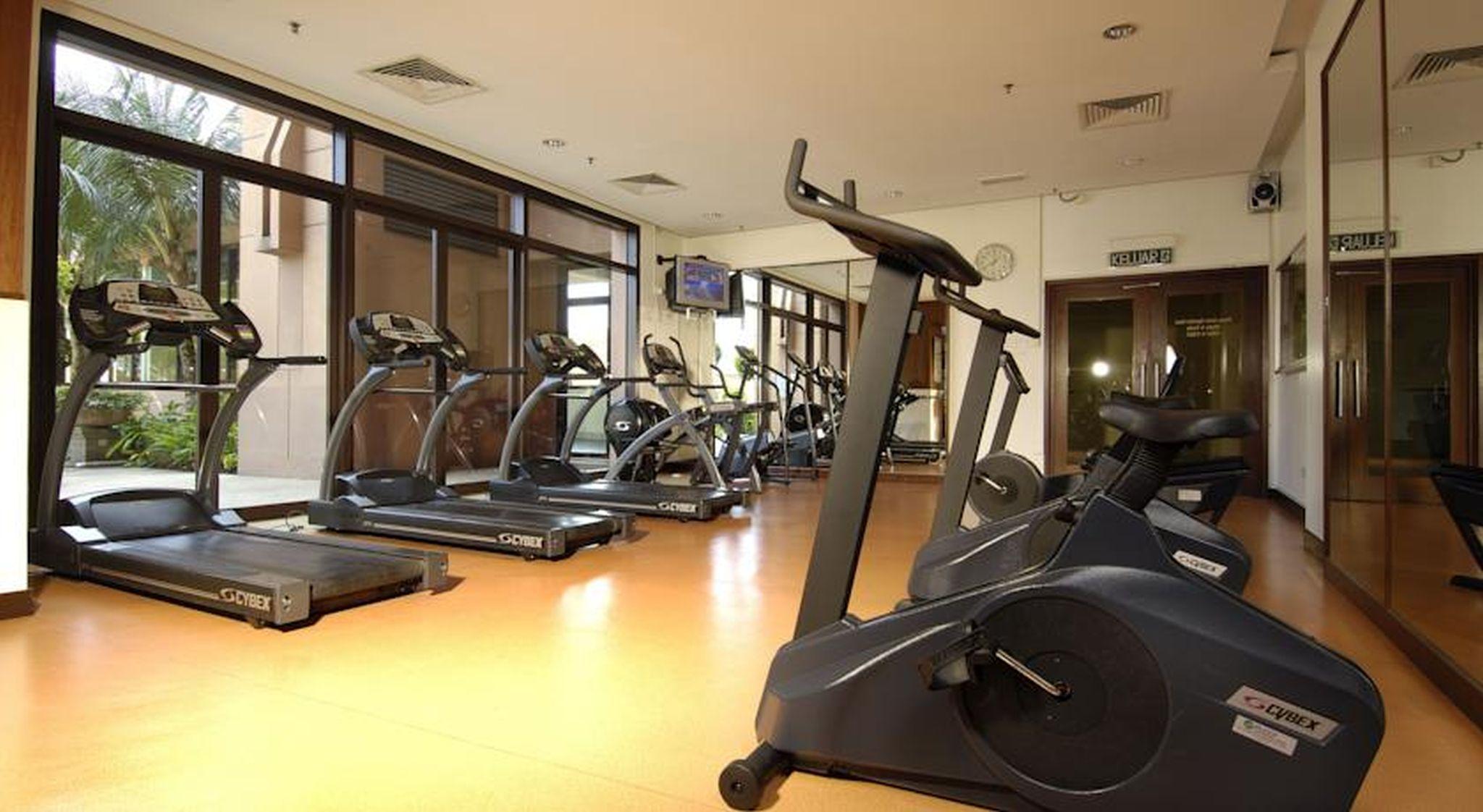 Berjaya Times Square Hotel, Куала-Лумпур Экстерьер фото The gym at the hotel