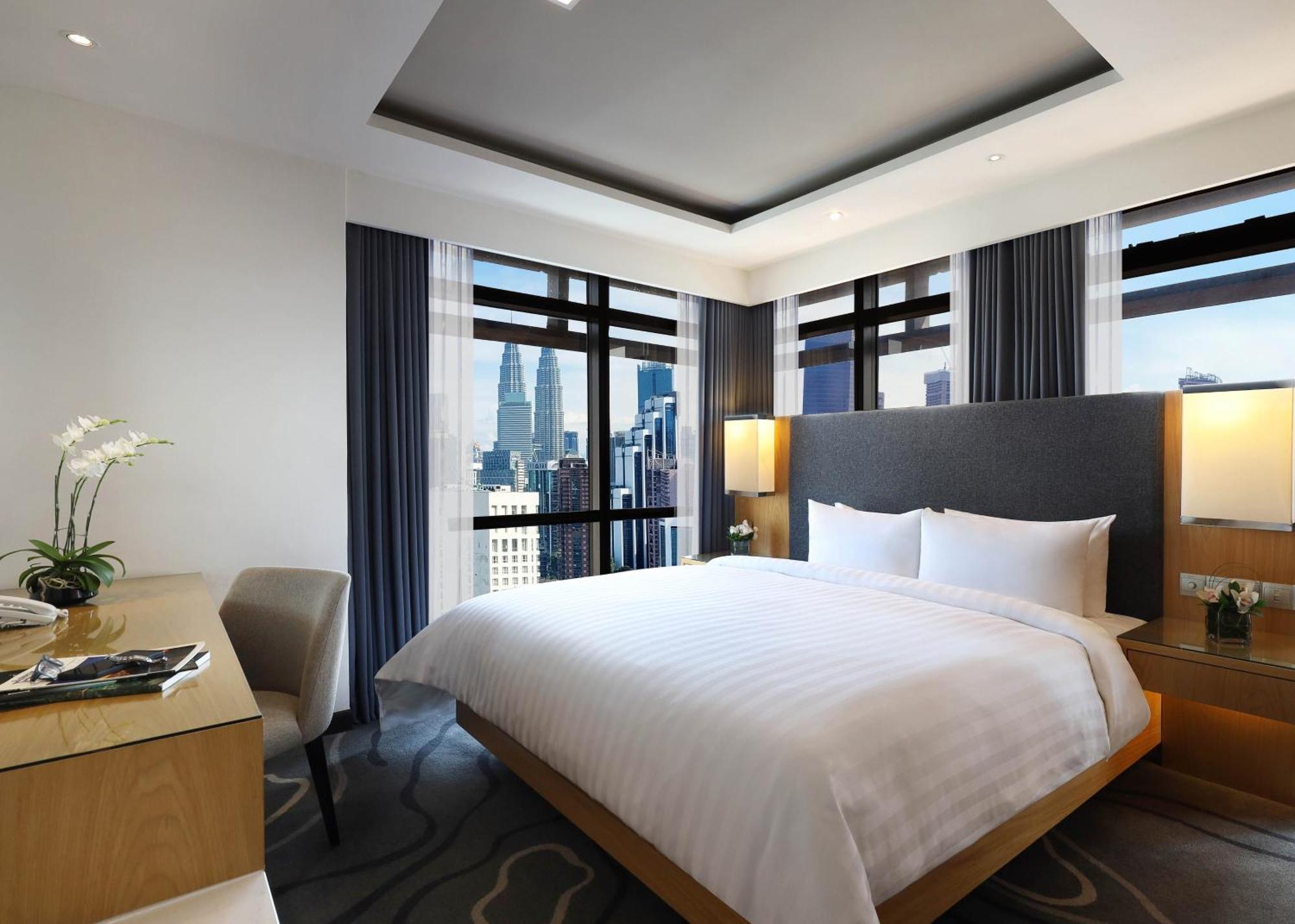 Berjaya Times Square Hotel, Куала-Лумпур Экстерьер фото
