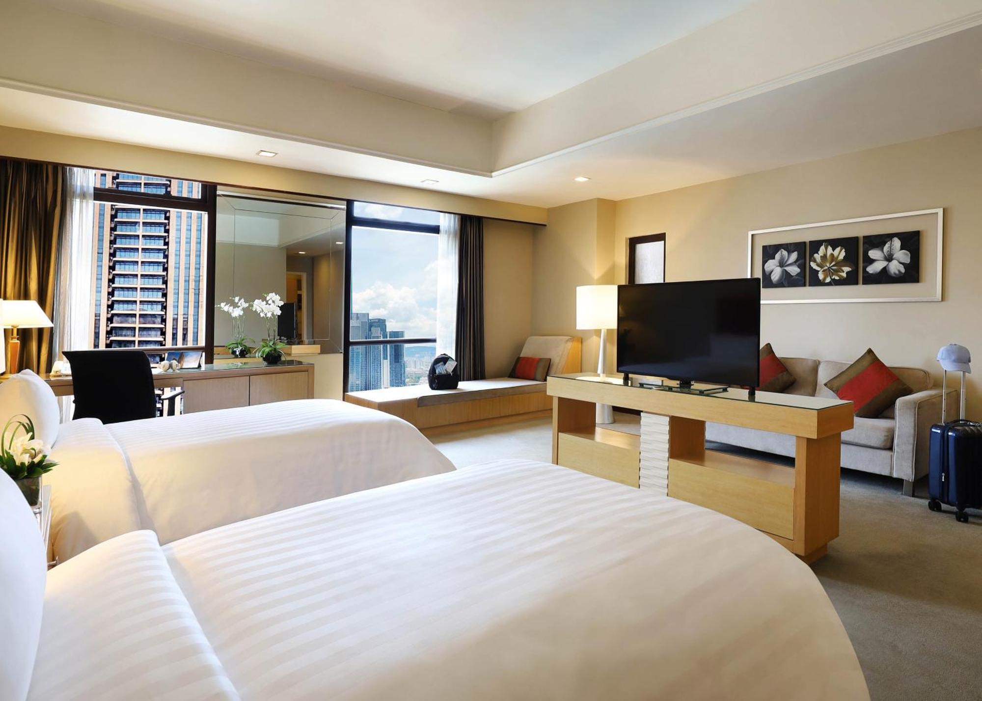 Berjaya Times Square Hotel, Куала-Лумпур Экстерьер фото