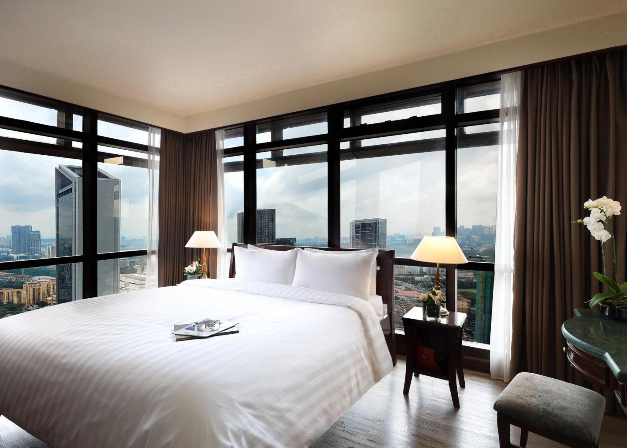 Berjaya Times Square Hotel, Куала-Лумпур Экстерьер фото