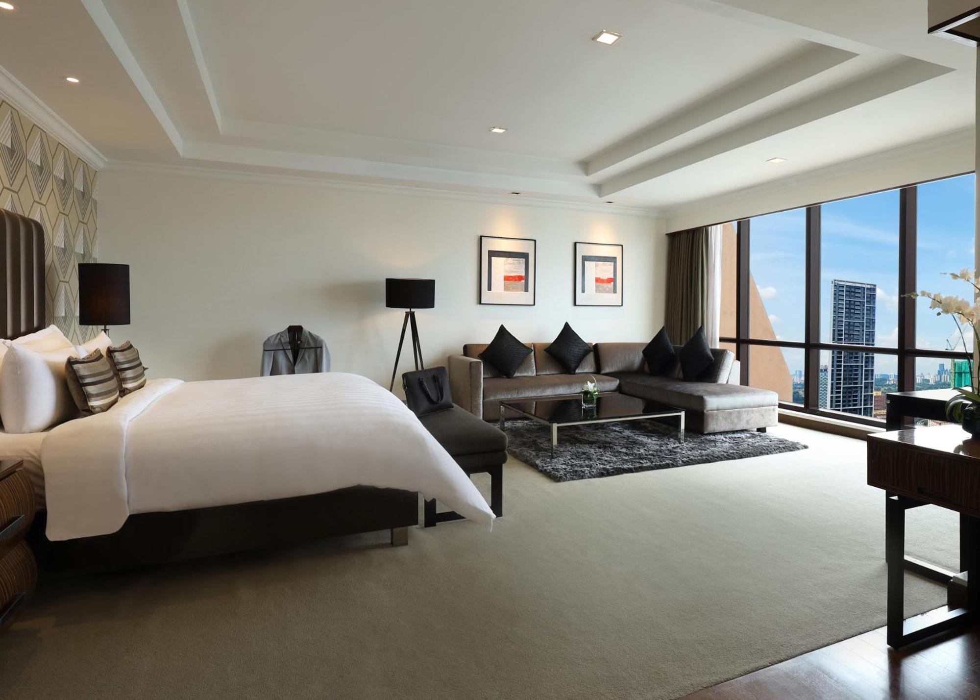 Berjaya Times Square Hotel, Куала-Лумпур Экстерьер фото